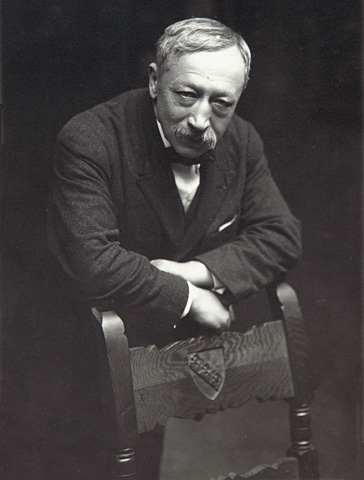 Gustave Kahn